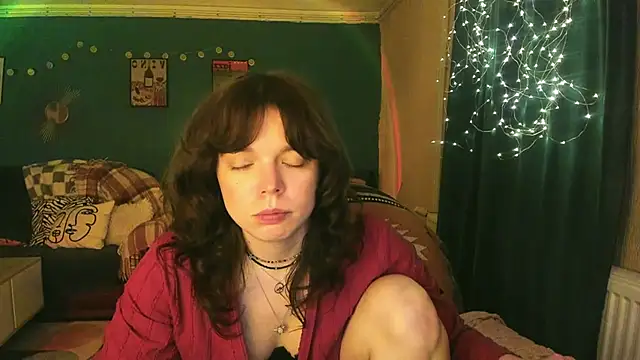 Snapshot of ClancyMorissey chatting on April 16, 2026, 9:39 pm ClancyMorissey online show from April 16, 2026, 9:39 pm