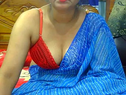 Snapshot of Daneldayna chatting on July 2, 2026, 2:12 am Daneldayna online show from July 2, 2026, 2:12 am