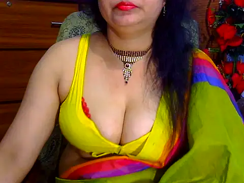 Snapshot of Daneldayna chatting on October 28, 2025, 2:34 am Daneldayna online show from October 28, 2025, 2:34 am