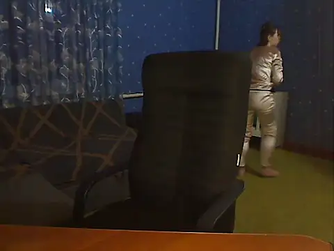 Snapshot of loveis007 chatting on December 4, 2025, 2:32 am loveis007 online show from December 4, 2025, 2:32 am