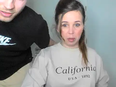 loveis007 online show from February 27, 2025, 9:58 pm