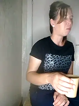 loveis007 online show from September 8, 2025, 7:24 pm