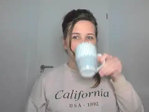 loveis007 online show from March 17, 2025, 9:35 pm