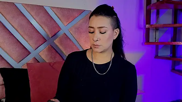  kelly hous36 online show from April 13, 2026, 12:31 pm