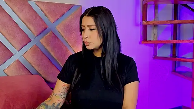  kelly hous36 online show from February 19, 2026, 12:46 pm