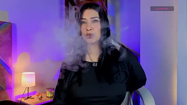  kelly hous36 online show from February 9, 2026, 1:31 pm