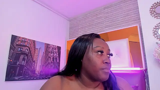 ShaniaBrownn online show from November 27, 2025, 7:58 pm