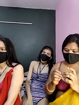 cutee  crazy online show from March 26, 2026, 1:53 pm