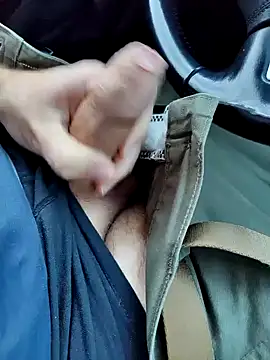 Snapshot of Boring_one chatting on January 13, 2025, 3:04 pm Boring one online show from January 13, 2025, 3:04 pm