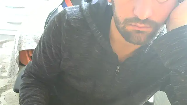 Snapshot of crazybaby5461 chatting on November 9, 2025, 9:35 am crazybaby5461 online show from November 9, 2025, 9:35 am