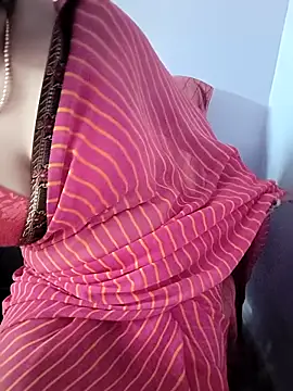 Snapshot of sangeetha4bide chatting on December 16, 2025, 7:45 am sangeetha4bide online show from December 16, 2025, 7:45 am