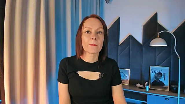Snapshot of NikaGentle chatting on June 2, 2026, 5:51 am NikaGentle online show from June 2, 2026, 5:51 am