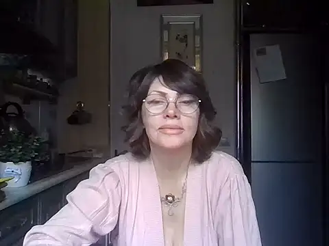 Snapshot of Baby-Matilda chatting on November 10, 2025, 8:19 am Baby-Matilda online show from November 10, 2025, 8:19 am