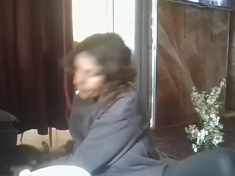 Snapshot of Baby-Matilda chatting on April 4, 2026, 10:33 am Baby-Matilda online show from April 4, 2026, 10:33 am