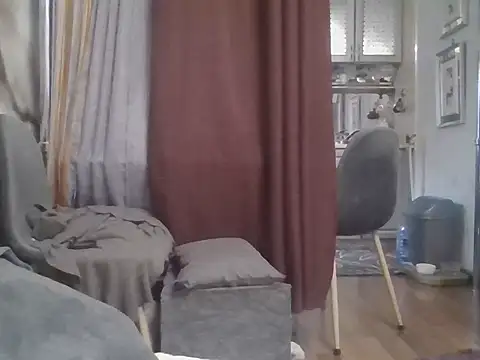 Snapshot of Baby-Matilda chatting on December 17, 2025, 12:10 pm Baby-Matilda online show from December 17, 2025, 12:10 pm