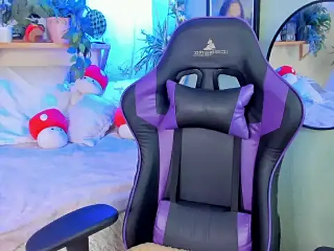 Snapshot of AnaPola chatting on February 9, 2025, 7:15 am AnaPola online show from February 9, 2025, 7:15 am