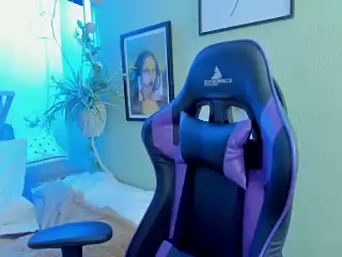 Snapshot of AnaPola chatting on January 23, 2025, 8:15 am AnaPola online show from January 23, 2025, 8:15 am