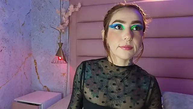 Snapshot of Evangelyne_1 chatting on December 15, 2025, 3:51 pm Evangelyne 1 online show from December 15, 2025, 3:51 pm