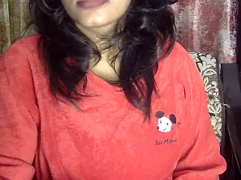 Snapshot of SEXY-MAHI- chatting on January 2, 2025, 10:01 pm SEXY-MAHI- online show from January 2, 2025, 10:01 pm