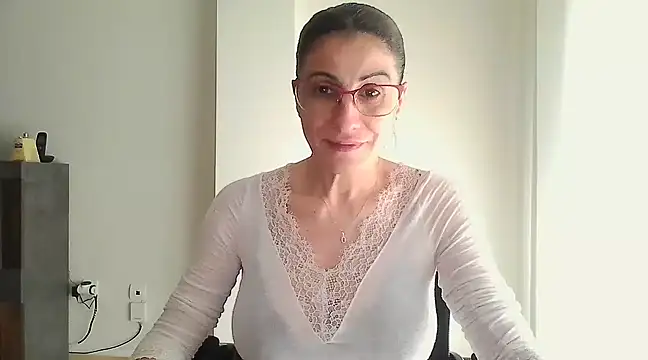 Snapshot of Sanada_hot chatting on January 26, 2025, 1:58 pm Sanada hot online show from January 26, 2025, 1:58 pm