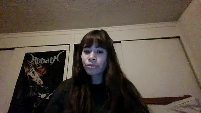 Snapshot of petitedoll29 chatting on December 15, 2024, 12:51 am petitedoll29 online show from December 15, 2024, 12:51 am