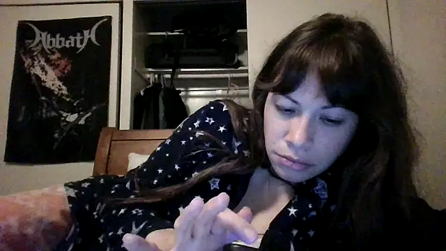 Snapshot of petitedoll29 chatting on December 6, 2024, 1:13 am petitedoll29 online show from December 6, 2024, 1:13 am