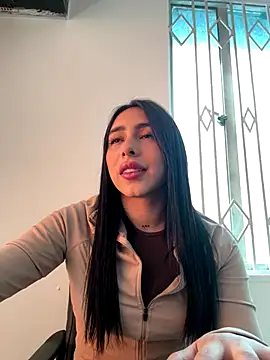 isabella jade online show from October 24, 2025, 2:05 pm