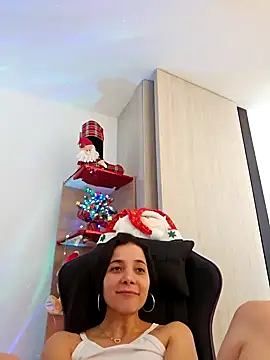 miaeyes online show from December 11, 2024, 4:42 pm