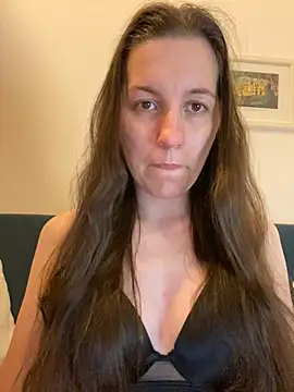 Snapshot of Nicole-Ray chatting on October 1, 2025, 8:57 pm Nicole-Ray online show from October 1, 2025, 8:57 pm