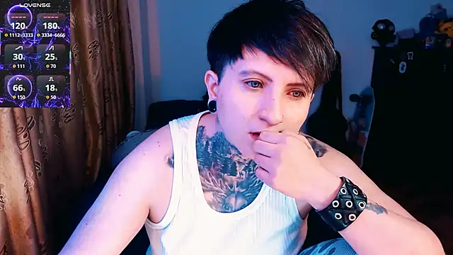 Marieblueeyes online show from October 23, 2025, 4:33 am