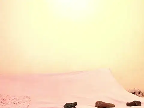 Queen BootyXXX online show from November 18, 2025, 2:05 am