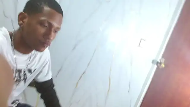 Snapshot of ManSant chatting on November 27, 2025, 2:50 pm ManSant online show from November 27, 2025, 2:50 pm