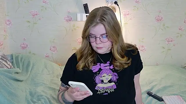 sinnamon  online show from March 8, 2026, 1:58 pm