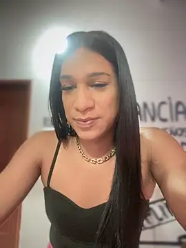 Ashly Miller online show from December 4, 2025, 7:02 pm