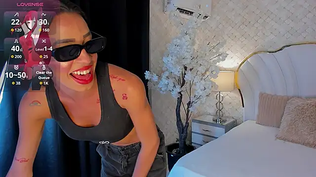 Snapshot of KatalinaMillan chatting on November 11, 2025, 4:51 am KatalinaMillan online show from November 11, 2025, 4:51 am