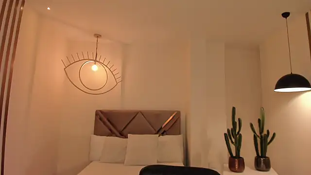 LilaWest online show from March 10, 2025, 6:23 pm