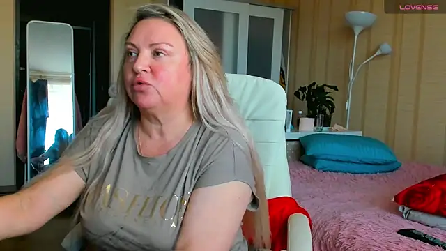 Snapshot of PamHardFuck chatting on June 11, 2026, 4:59 pm PamHardFuck online show from June 11, 2026, 4:59 pm