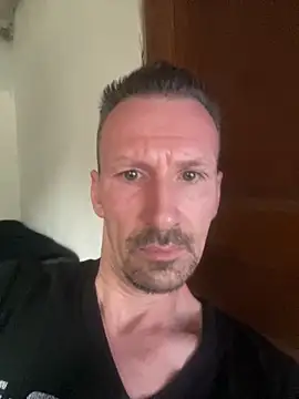 Jottard online show from April 10, 2026, 3:52 pm