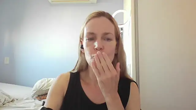 Annylove1 online show from February 17, 2026, 10:45 am