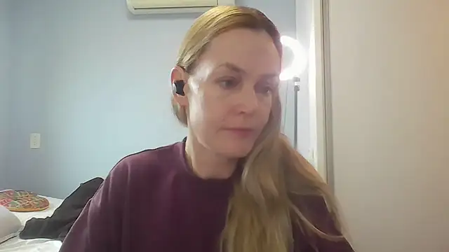 Annylove1 online show from July 9, 2026, 10:48 am