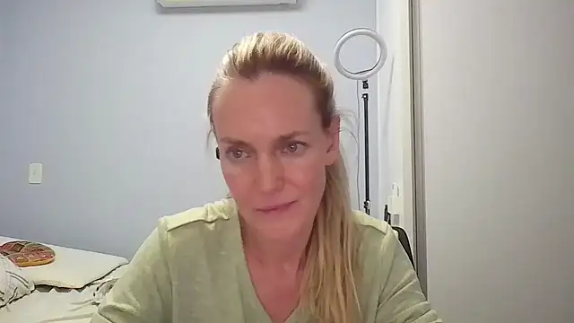 Annylove1 online show from February 28, 2026, 12:43 am