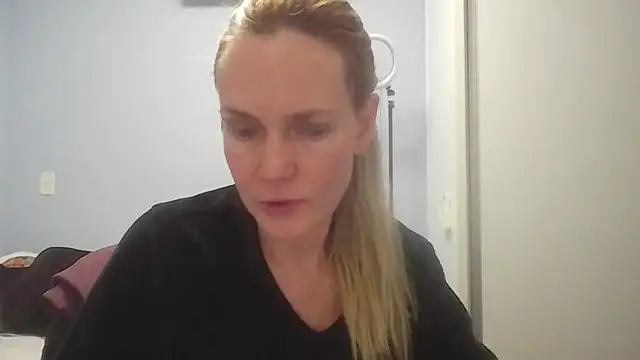 Annylove1 online show from June 22, 2026, 12:38 am