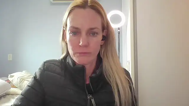 Snapshot of Annylove1 chatting on May 22, 2026, 4:27 pm Annylove1 online show from May 22, 2026, 4:27 pm