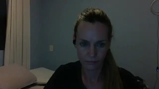 Annylove1 online show from October 24, 2025, 12:09 am