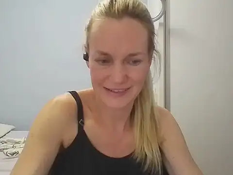 Annylove1 online show from January 7, 2026, 12:15 am