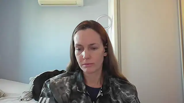 Annylove1 online show from November 28, 2025, 11:54 am