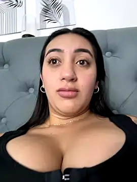 Hannahoff online show from November 21, 2025, 12:20 am