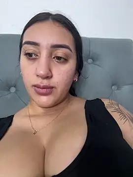 Snapshot of Hannahoff chatting on September 21, 2025, 10:15 pm Hannahoff online show from September 21, 2025, 10:15 pm