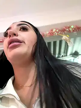 Hannahoff online show from December 14, 2025, 4:29 am