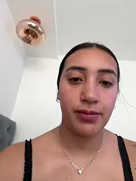 Snapshot of Hannahoff chatting on January 12, 2025, 9:19 pm Hannahoff online show from January 12, 2025, 9:19 pm